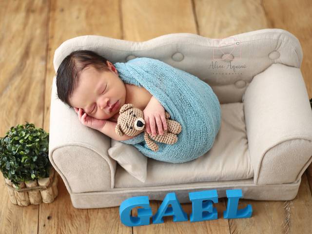 Newborn de Gael
