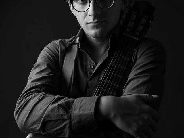 Ensaio de Victor Araújo