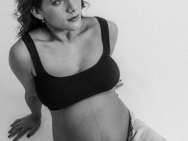 GRÁVIDAS E PARTO de Ensaio de Gestante no Estúdio Prosa e Fotografia em Jacareí - SP