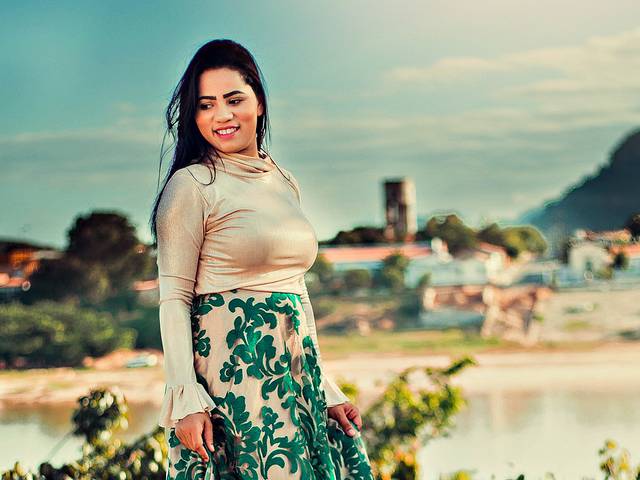 Ensaios de Ensaio da cantora Stefhany Cardoso