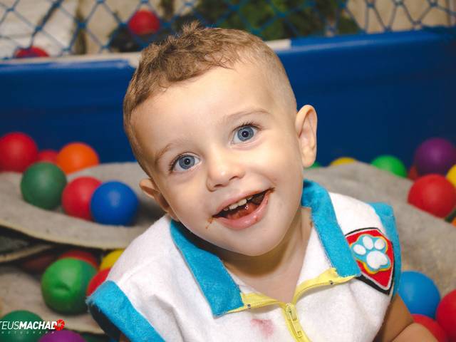 Aniversários de Oliver 2 Anos