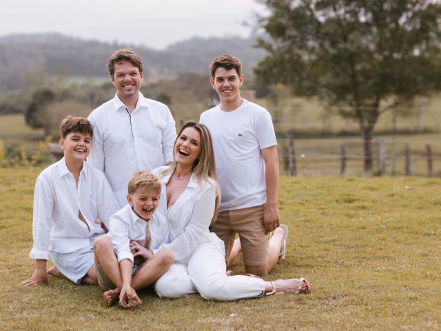 Ensaio de Família de Sara, Rui, Matheus, Miguel e Lucão