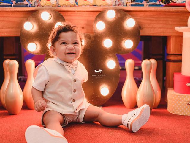 Aniversário Infantil de Fotografia de Aniversário Infantil Estrelando Festas