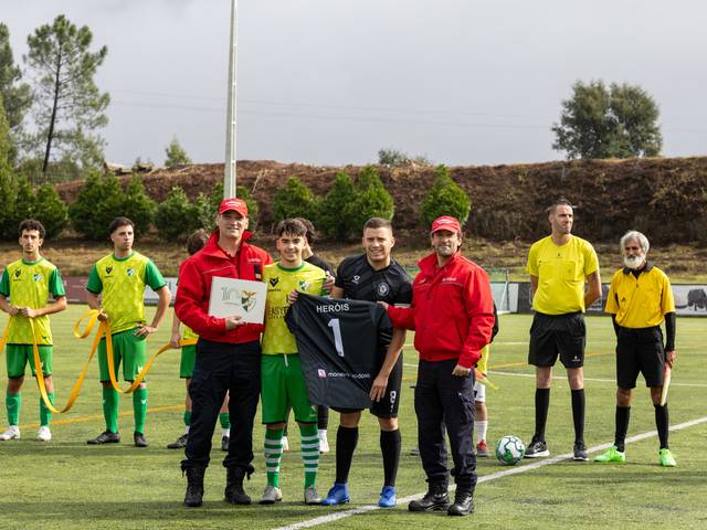 Futebol of Jogo Solidário Bombeiros De Arrifana
