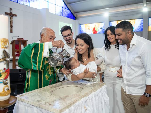 Batizado de Bella Sanches 