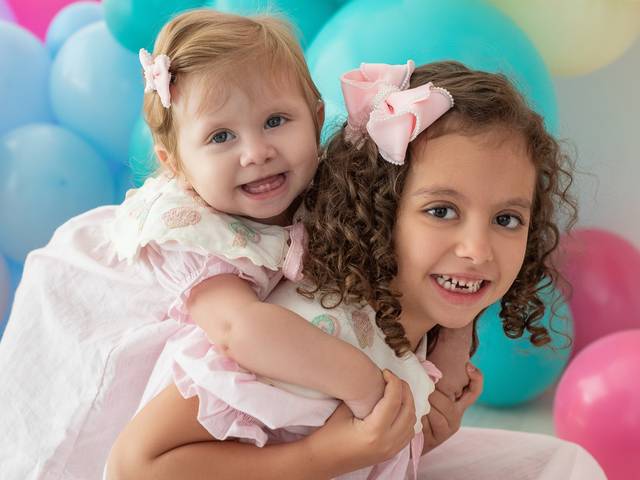 Smash the cake de Olívia e Manu 