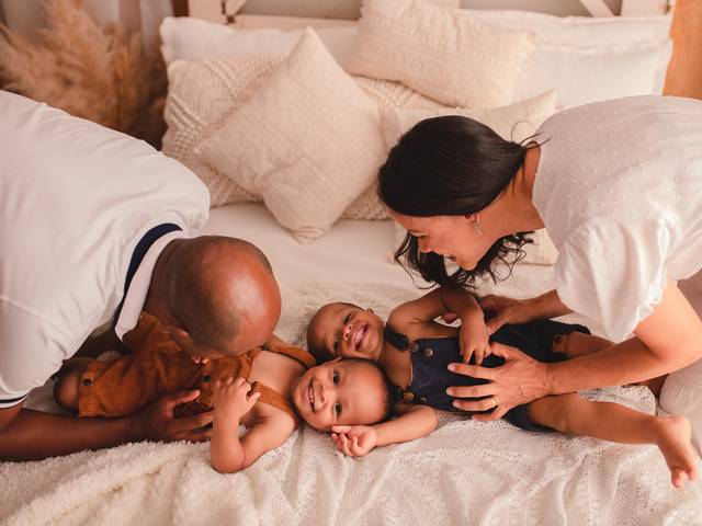 Aconchego - Família de Yuri e Oliver - Memórias de Família