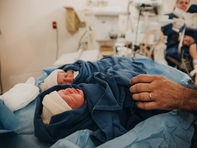 Parto de Parto - Gêmeos Emmanuel e Gabriel