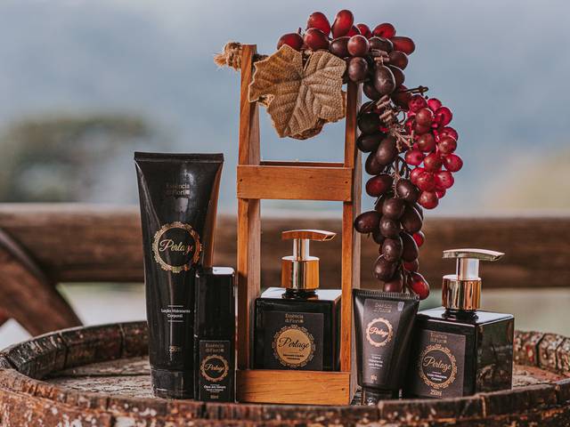 Corporativo de Essência di Fiori - Cosméticos