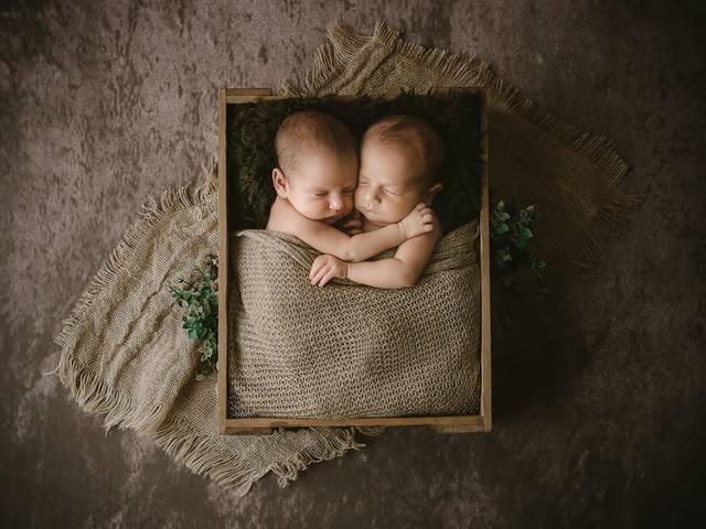 Newborn Gêmeos de Emmanuel e Gabriel
