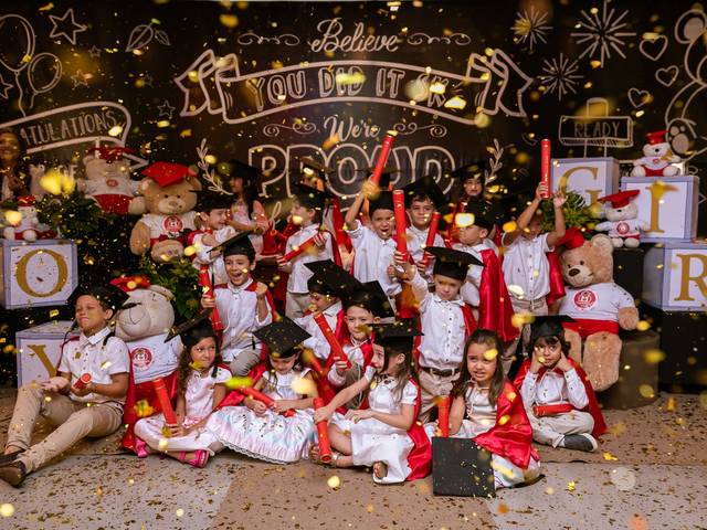 Diversos de Formatura Maple Bear