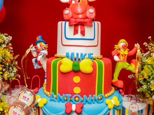 Aniversários de 1 ano - Mike Malouf