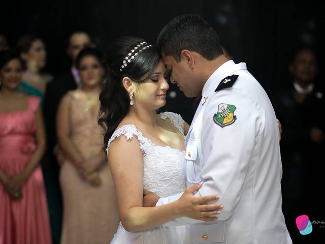 Casamentos de Isis e Hugo