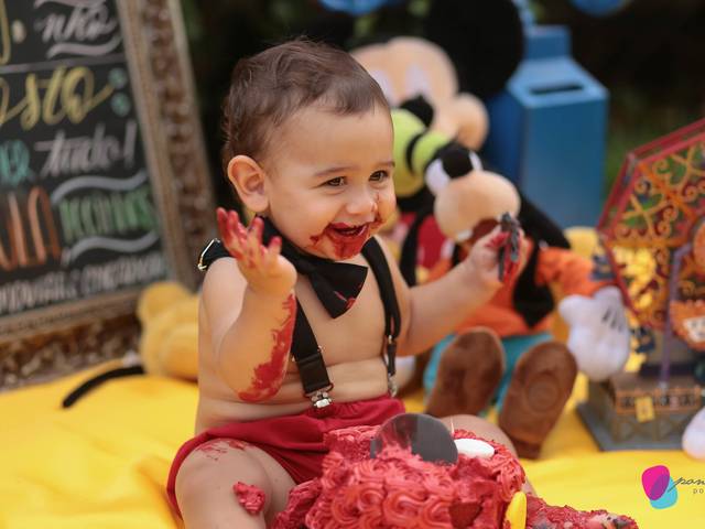 Newborn de Smash the Cake do Atílio