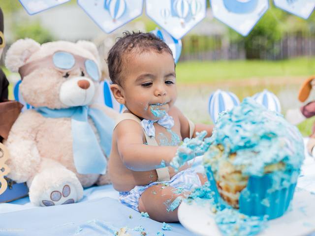 Smash the Cake de Vítor Emanuel 