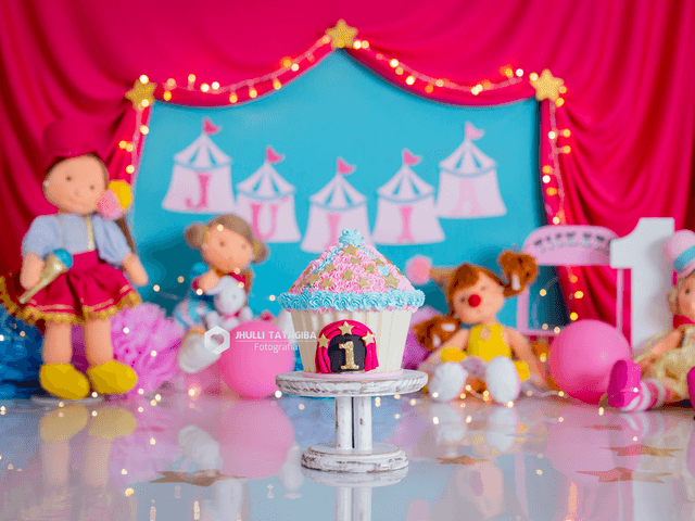 Smash the Cake de Júlia