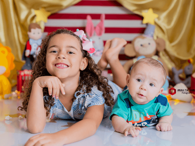 Mini Ensaios de Circo da Julia e Lucas