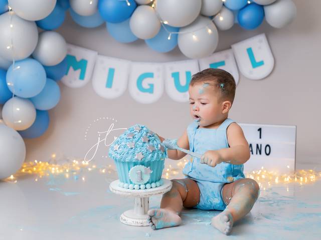 Smash the Cake de Miguel