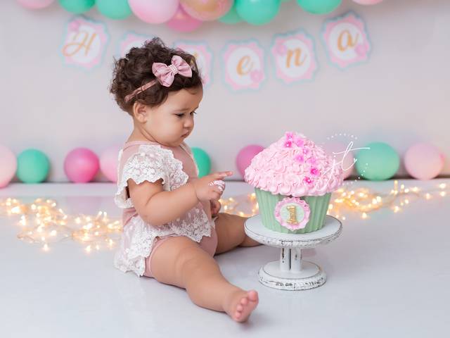 Smash the Cake de Helena