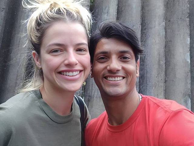 Atrizes de Romero Silva e Agatha Moreira