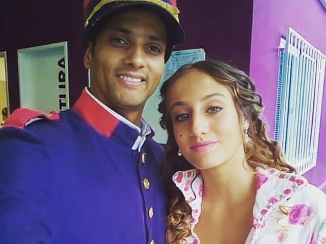 Atrizes de Romero Silva e Bruna Griphao