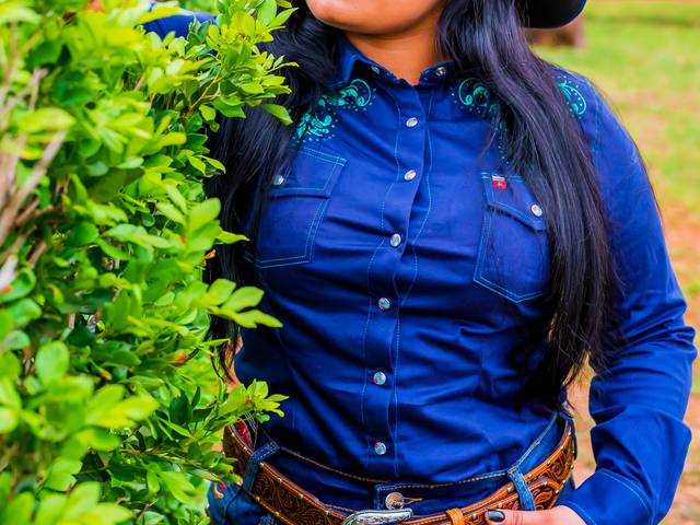 ENSAIO FEMININO de Kalliane / Feminino