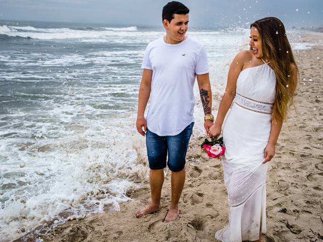 PRÉ CASAMENTO de Pré Wedding na Praia | Itapoa | Nara + Emerson
