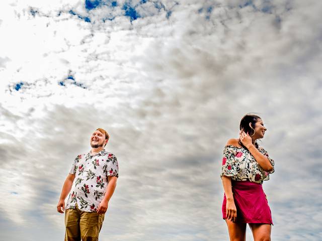 PRÉ CASAMENTO de Pré Wedding na Praia de Bombinhas | Talita + Tiago