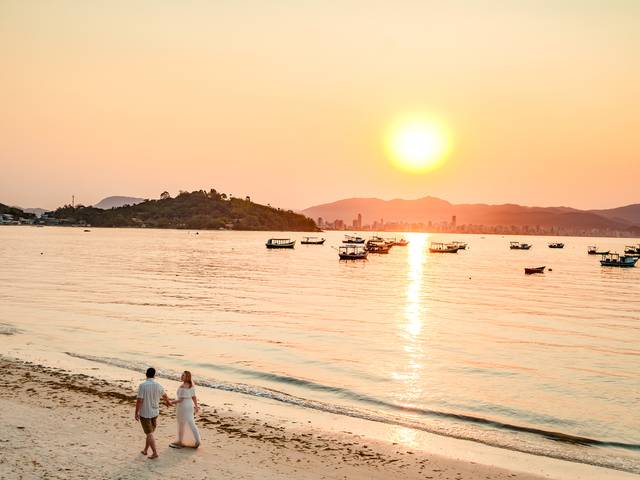 PRÉ CASAMENTO de Ensaio de Pré Wedding na Praia | Marcela + Júlio