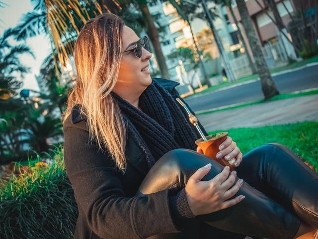 Ensaios de Karine Tomasel
