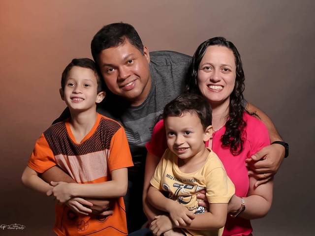 Família de Heitor, Gustavo e família