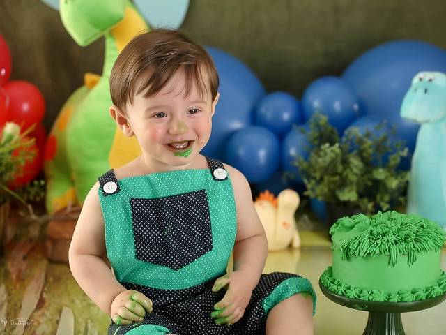 Smash the cake de Benicio Dinossauros Baby