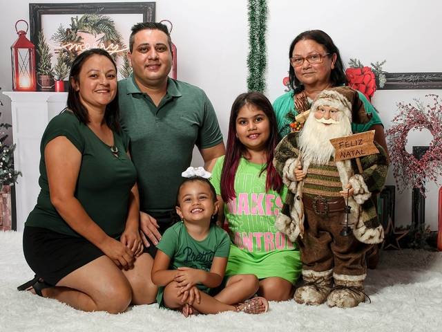 Ensaio Temático de Vânia e família