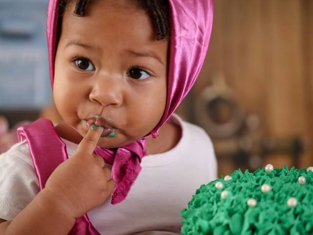 Smash the cake de Anna Liz Masha e o Urso