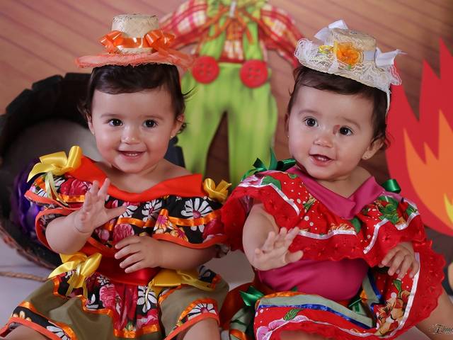 Acompanhamento de Lara e Manu 11 meses