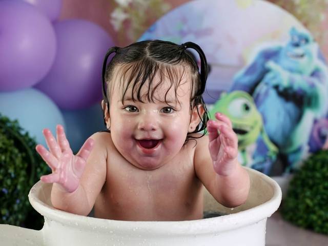 Smash the cake de Gabrielly - Monstros S.A