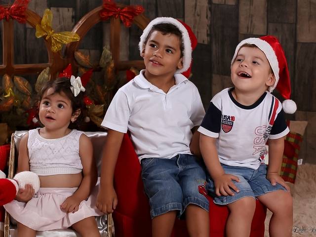 Ensaio Temático de Rafinha, Miguel e Isabella natal 2018