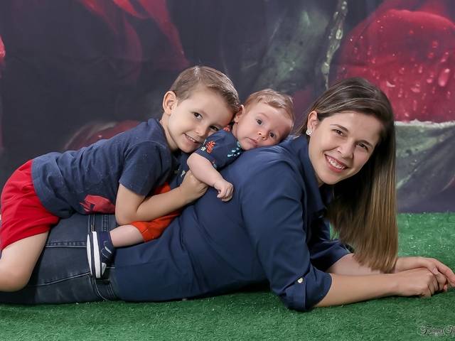 Ensaio Temático de Mamãe, Leonardo e Guilherme