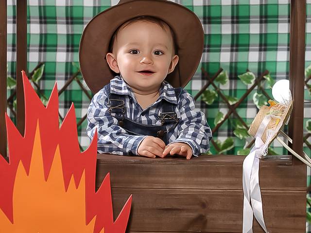 Ensaio Temático de Théo 11 meses