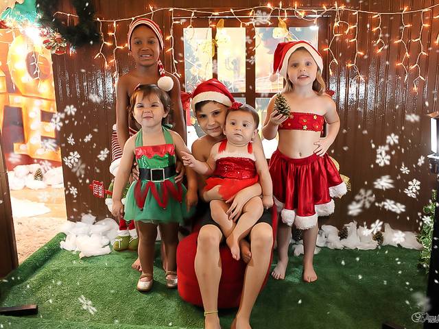 Ensaio Temático de Lívia e primos Natal