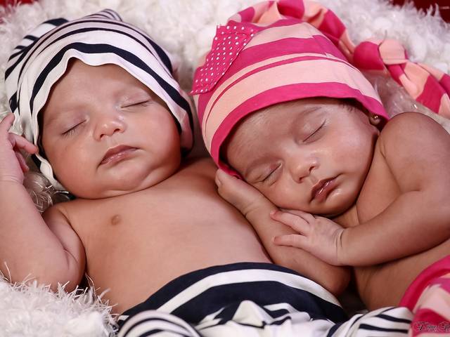 Acompanhamento de Julia e Gabriel 1 mês