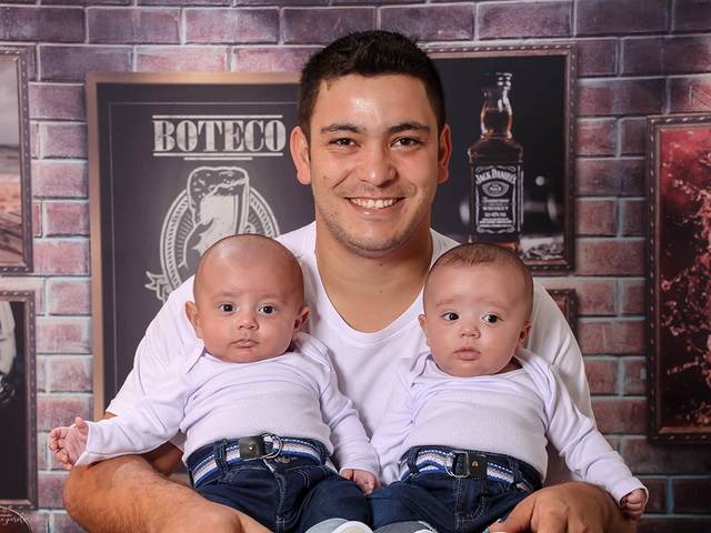 Ensaio Temático de José Felipe e José Gabriel 3 meses