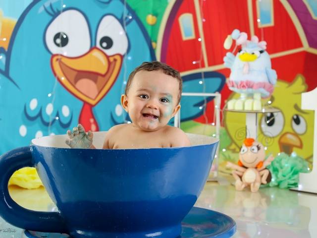 Smash the cake de Miguel - Galinha Pintadinha