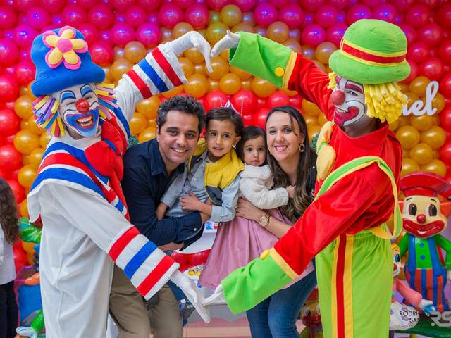 Aniversários  de Alice e Gabriel 