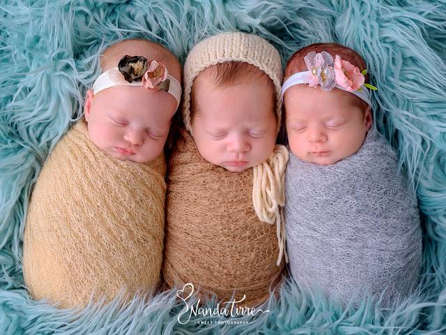 Newborn de Ensaio de Trigêmeos Newborn - Gabriella, Lorenzo e Giovanna