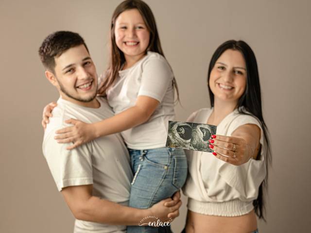 Ensaio de estúdio de Ensaio Revelação | Fotografia de Família e Gestante em Lajeado