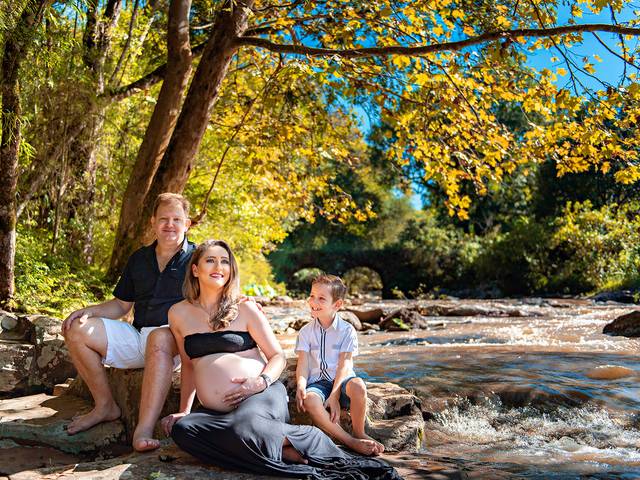 Gestante de Marceli Wachholtz