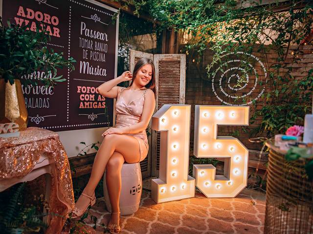 Book Feminino de 15 Anos Camila