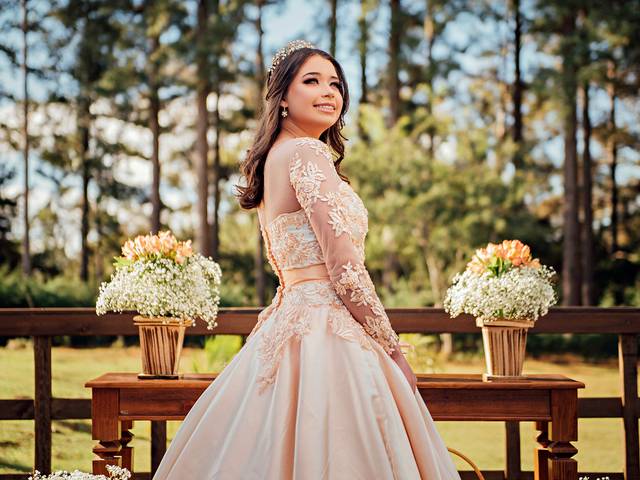 Book Feminino de 15 Anos Mariana