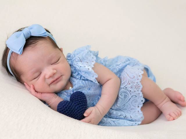 Newborn  de Ensaio Newborn da Ísis